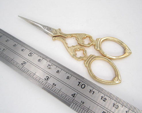 Embroidery Scissors - Gold Decorative 2 : Charting Creations